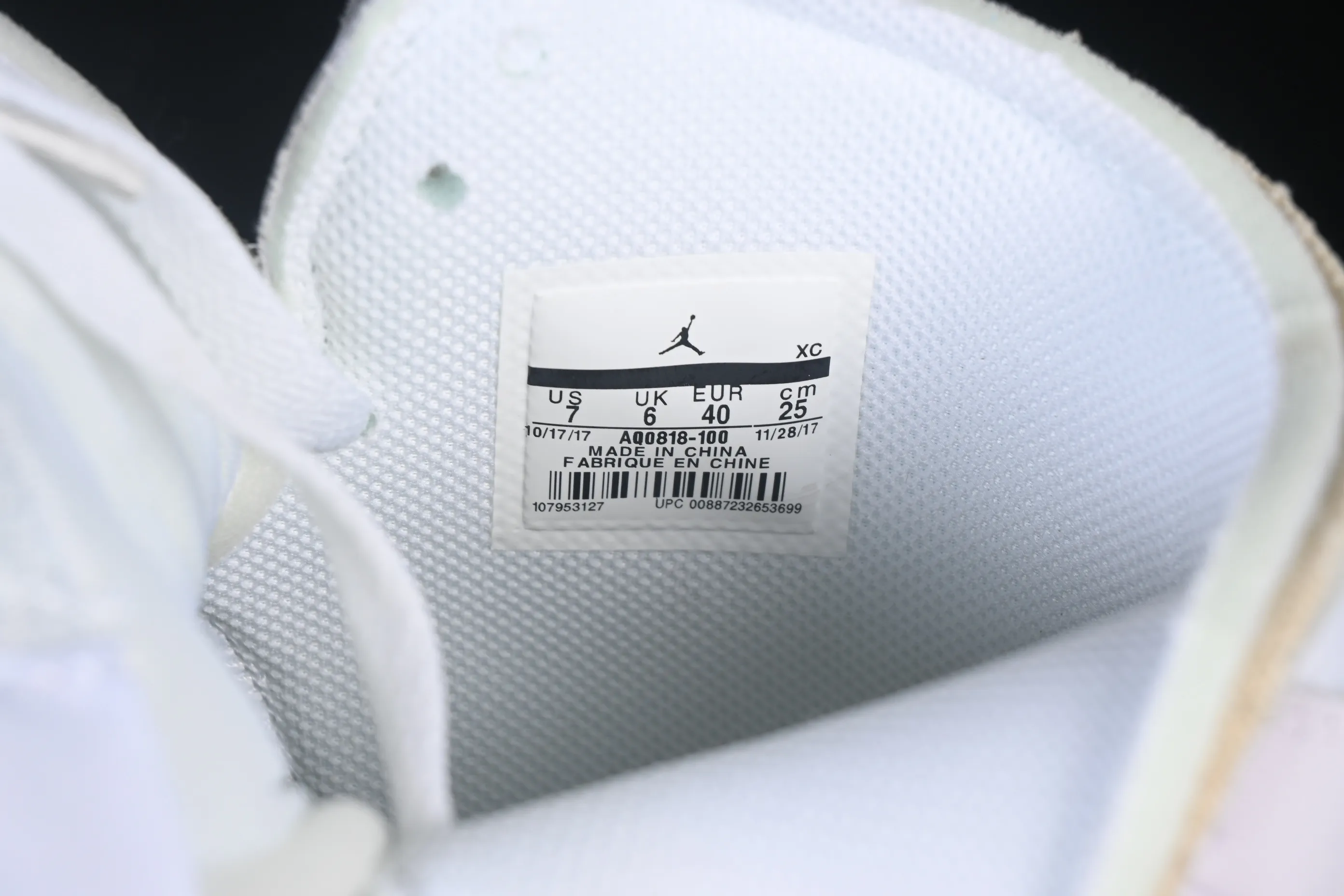 All categories Air Jordan Jordan series basketball shoes Air Jordan 1 High Pure original special offer Off White x Air Jordan OW AJ1 Joe 1 joint all-white high-top basketball shoes AQ0818-100